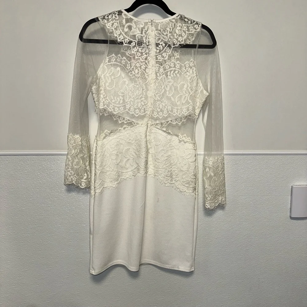 NWT NEW Wedding Women Carolina Dress, Size L, White lace short long sleeve party - Picture 14 of 16